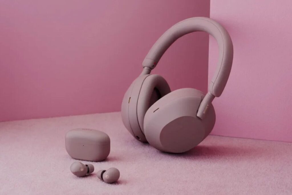 Sony unveils noise-cancelling buds, and Sand Pink headphones