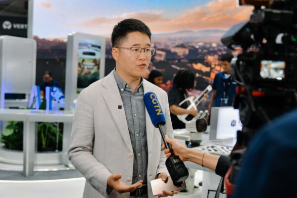 HONOR achieves No.1 global smartphone shipment growth in 2025